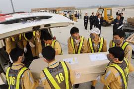 Inician en Ha Tinh proceso legal contra responsables de red de emigracion ilegal en Vietnam 