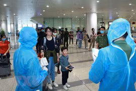 Recomienda Vietnam a sus ciudadanos evitar viajes entre el país y el exterior 