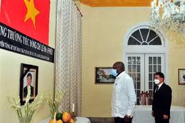 Vicepresidente cubano destaca aporte del difunto líder partidista vietnamita