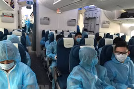 Regresan a tierra natal 320 ciudadanos vietnamitas desde países europeos