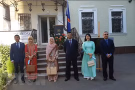 Izan bandera de la ASEAN en Ucrania por 53 años de su fundación