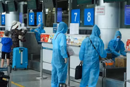 Regresan a casa más de 350 vietnamitas desde Taiwán (China) 