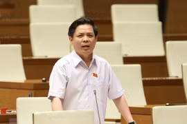 Ministro de Transporte de Vietnam rinde cuentas ante el Parlamento