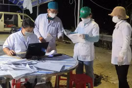 Destacan desempeño del sistema médico de base de Vietnam en lucha contra COVID-19