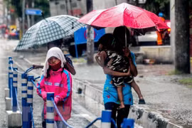 Miles de personas en Filipinas evacuadas por tifón Molave