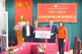 Agribank presta asistencia a Vinh Phuc en combate contra COVID-19