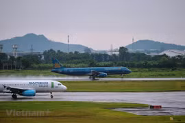 Aerolíneas vietnamitas ajustan horario de vuelos por tormenta Sinlaku