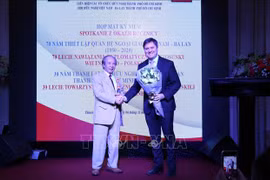 Conmemoran aniversario de relaciones Vietnam-Polonia