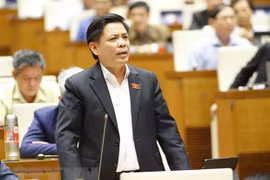 Ministro vietnamita de Transporte aclara varias soluciones de infraestructura de transporte en Delta del Mekong