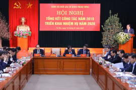 Comité partidista en bloque de órganos centrales de Vietnam traza orientaciones para 2020