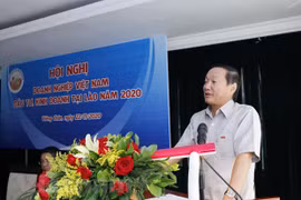  Debaten medidas para estimular operaciones de empresas vietnamitas en Laos
