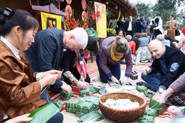 Explora cuerpo diplomático extranjero la cultura vietnamita