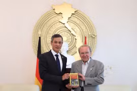 Periodista alemán Hellmut Kapfenberger lanzará libro sobre el Presidente Ho Chi Minh