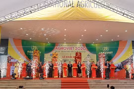 AgroViet2020 en Hanoi destaca numerosos productos agrícolas nacionales
