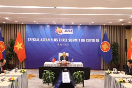 Premier vietnamita califica la coordinación estrecha de ASEAN como factor decisivo contra el COVID-19