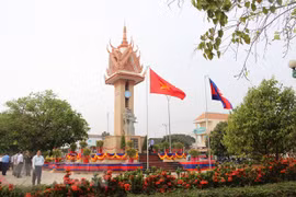 Inauguran en provincia camboyana monumento de amistad con Vietnam 