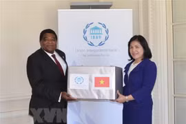 Obsequia Vietnam mascarillas sanitarias a la Unión Interparlamentaria