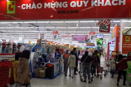 Alcanzan ventas minoristas en Vietnam un máximo de cuatro años