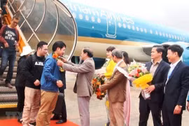 Vietnam Airlines recibe a los primeros pasajeros del Año Nuevo