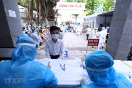 Hanoi insta a realizar rápido pruebas de PCR a ciudadanos con regreso de Da Nang