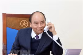 Primer ministro de Vietnam sostiene conversión telefónica con presidente indonesio