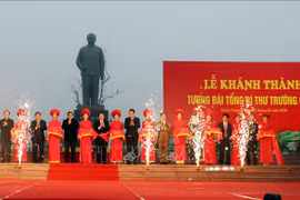 Inauguran en provincia vietnamita estatua de exsecrectario general del Partido Comunista