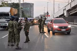 Filipinas cierra Manila por un mes para impedir propagación de COVID-19