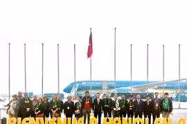 Recibe Hanoi al primer turista extranjero del año
