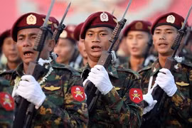Ejército de Myanmar suspende la operación contra grupos armados por un mes más