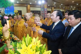 Celebran en Hanoi aniversario del nacimiento de Buda