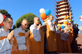 Transmiten en vivo el Vesak 2564 efectuado en Ciudad Ho Chi Minh