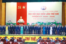 Concluyen XIII Congreso del Comité del Partido Comunista de Vietnam en en bloque de órganos centrales