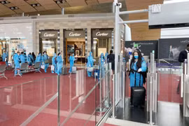 Vietnam refuerza medidas preventivas contra coronavirus en aeropuertos 