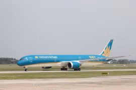 Vietnam Airlines realiza vuelo de carga gratis para apoyar la lucha antiepidémica