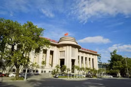 Vietnam no manipula divisas, sino regula con flexibilidad políticas monetarias, afirman expertos
