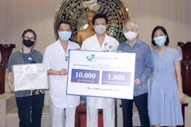 Hospital vietnamita ayuda a socio alemán en el combate contra el COVID-19