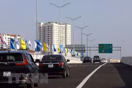 Abre al tránsito un viaducto de carretera de circunvalación 3 de Hanoi