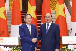 Vietnam y Japón firman acuerdos por cerca de cuatro mil millones de dólares