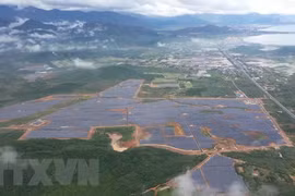 Inauguran nueva planta de energía solar en provincia vietnamita 