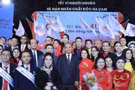 Premier de Vietnam resalta aportes a los pobres