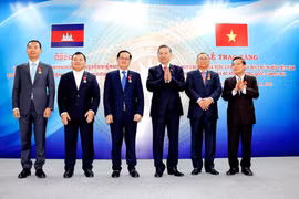 Vietnam y Camboya por estrechar cooperación en garantía de seguridad