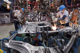 Gobierno de Laos se compromete a facilitar aún más a los inversores