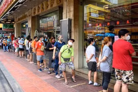 Tailandia considera plan para levantar restricciones aplicadas por COVID-19
