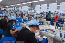 Empresas vietnamitas de confección textil y calzado muestran optimismo para superar impactos del COVID-19