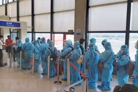 Regresan a tierra natal casi 280 ciudadanos vietnamitas desde Europa