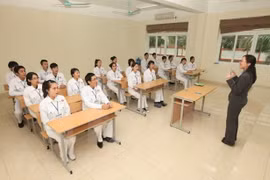 Parlamento vietnamita debate borrador de Ley de trabajadores en el extranjero