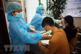 Suspende Hanoi servicios de clínicas privadas para frenar expansión de COVID-19