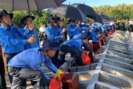 Realizan homenaje póstumo a 52 combatientes voluntarios de Vietnam fallecidos en Camboya