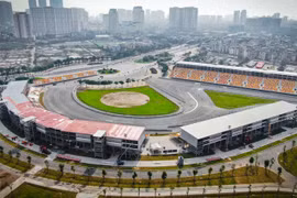 Otorgan certificados de automovilismo para 32 pilotos de carreras de Vietnam