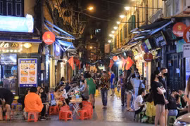  Hanoi promueve ocio nocturno para dinamizar el turismo local